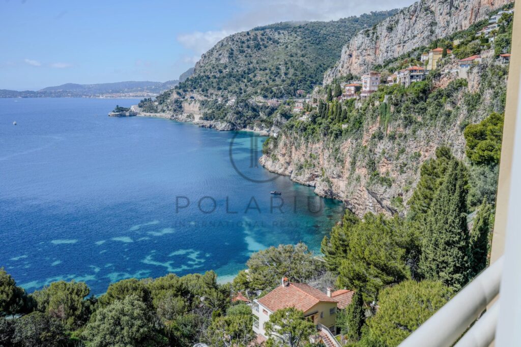 Penthouse hors marché | Cap d’Ail | Vues exceptionnelles sur la mer – 4 pièces – 2 chambres – 95 m²