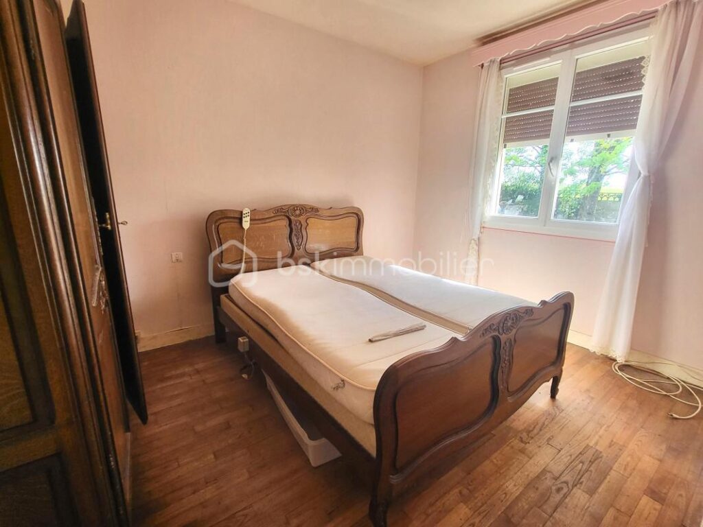 ✨ Et si votre prochain coup de cœur se trouvait ici… aux Biards (50540) ? ✨ – 3 pièces – 2 chambres – 100 m²