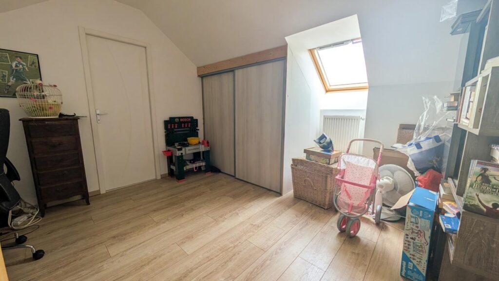 Semi plain-pied individuel 3 chambres, jardin et garage – 5 pièces – 3 chambres – 117 m²