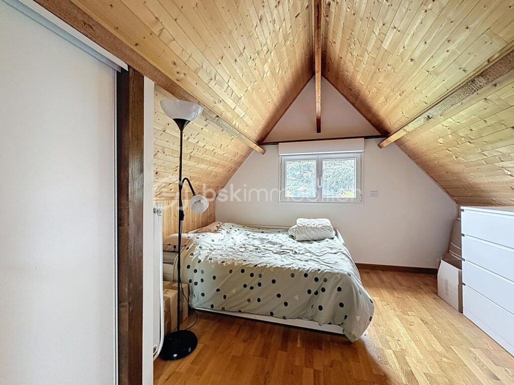 CHARMANTE MAISON NON MITOYENNE de 135 m², 6 PIÈCES, 4 CHAMBRES, quartier Mont-Valérien – DPE B – 6 pièces – 4 chambres – 135 m²