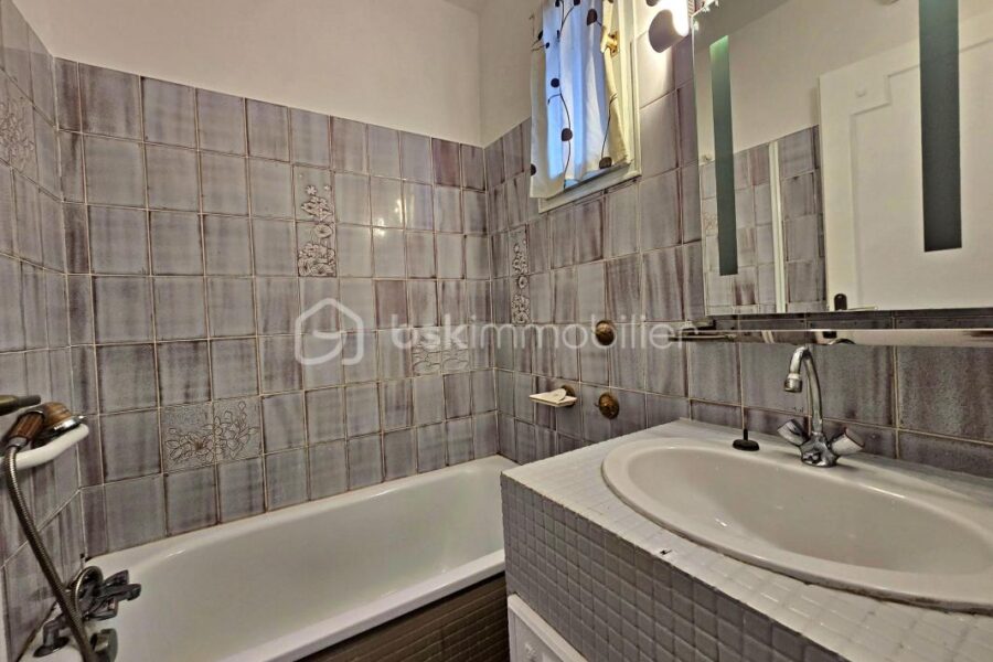 Appartement à vendre à Sausset les pins