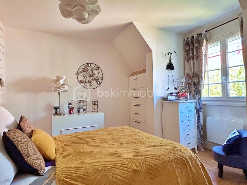 🏡 Élégance, lumière et panorama — Une maison d’exception sur les hauteurs de Jouars Pontchartrain – 8 pièces – 5 chambres – 170 m²