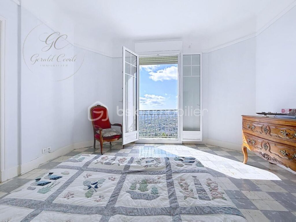 APPARTEMENT 3 PIECES DE 103 M² AVEC UNE VUE SPECTACULAIRE MER SITUE A GRASSE – 3 pièces – 2 chambres – 103 m²