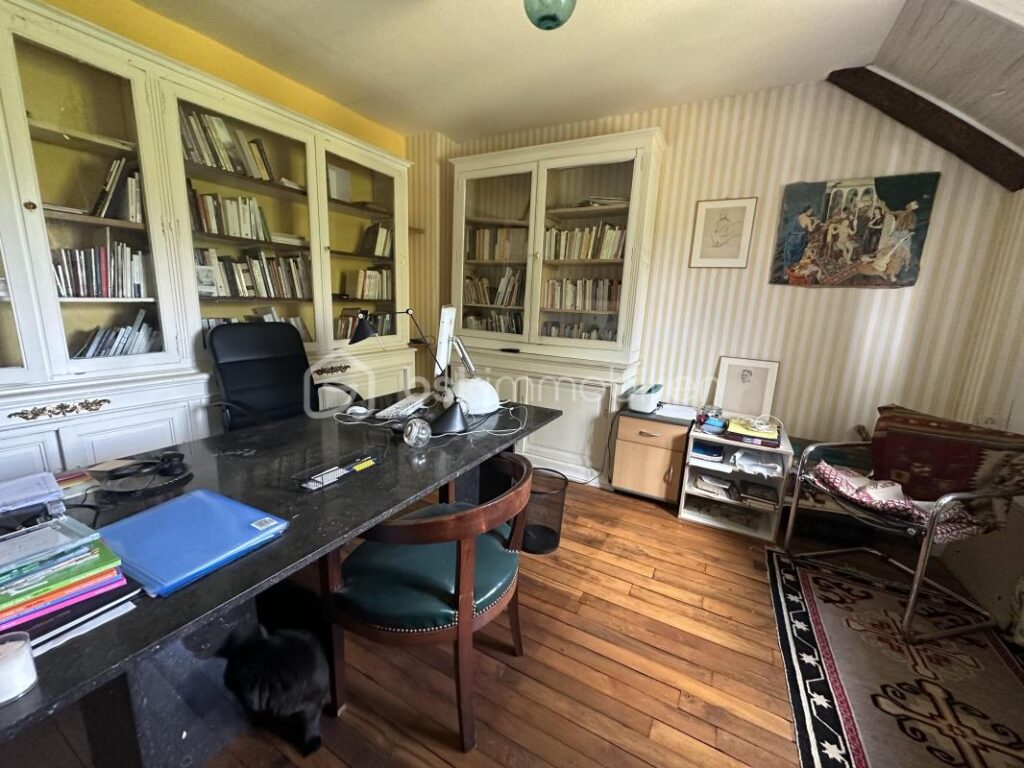 Maison de caractère – 8 pièces – 7 chambres – 250 m²