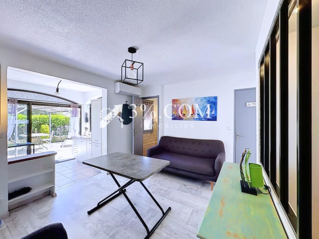 Charmant pavillon 4 pièces de 32.5 m2 avec terrasse de 32 m2 – 4 pièces – 2 chambres – 32 m²