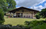 Maison traditionnelle de 151m2 avec parc arboré de 3653m2 au calme, 5 chambres, Pugnac – 7 pièces – 5 chambres – 151 m²