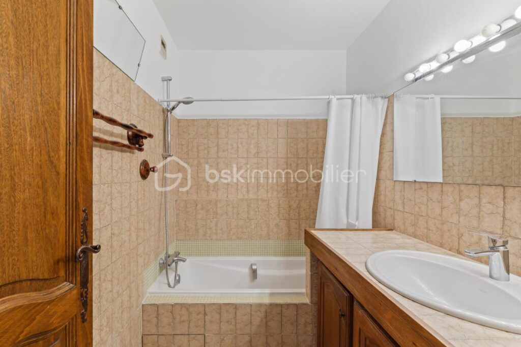 Appartement 2 pièces à Vence – 2 pièces – 1 chambre – 50 m²
