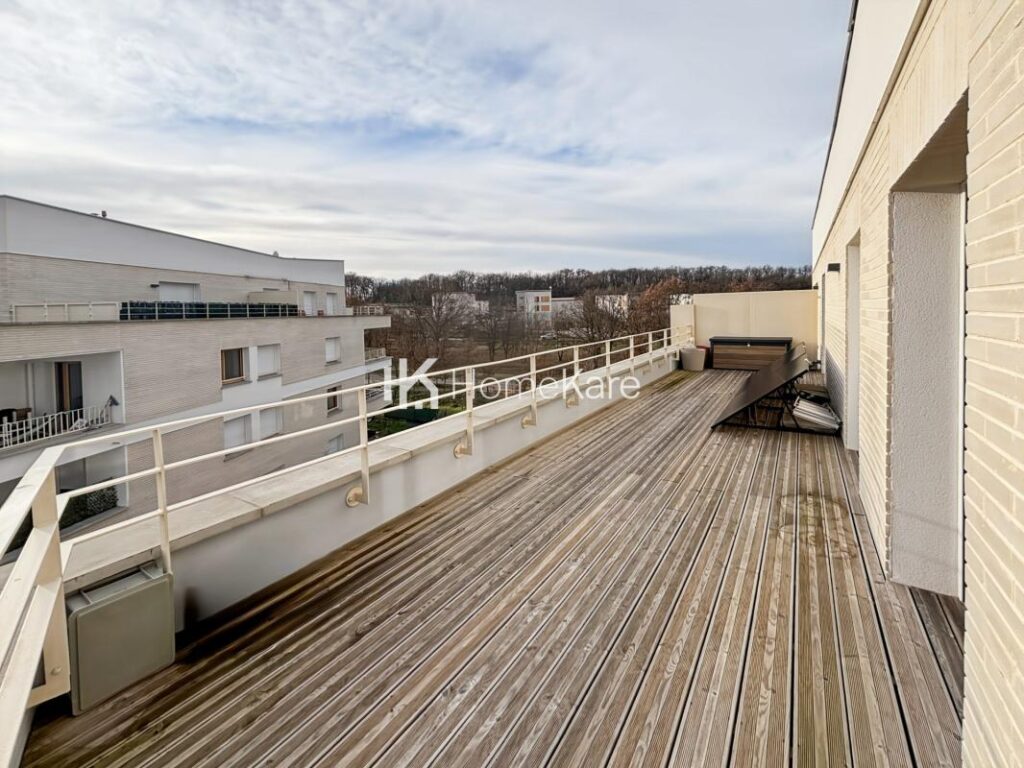 RARE SUR LE SECTEUR: VOUS N&rsquo;AVEZ PLUS QU&rsquo;A POSER LES VALISES ! – 4 pièces – 3 chambres – 90 m²