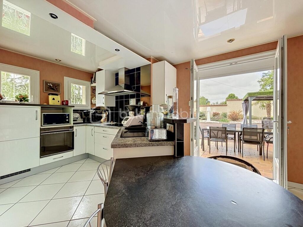Propriété à Bressuire – 7 pièces – 4 chambres – 164 m²