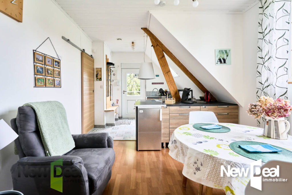 SEMI-PLAIN PIED + GITE 150 m2 Saint-Amand-Les-Eaux quartier La grise chemise – 7 pièces – 4 chambres – 160 m²