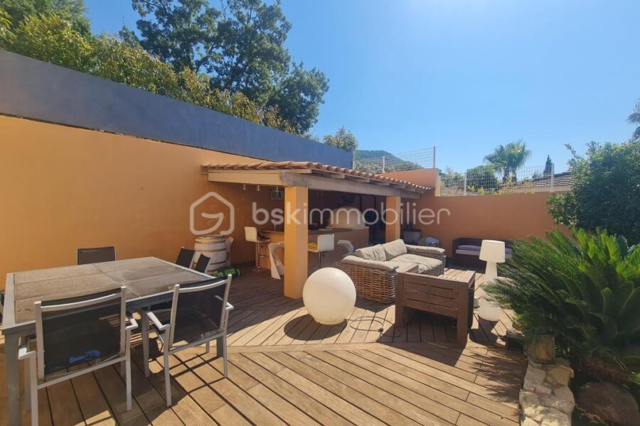 Maison à vendre à Carqueiranne