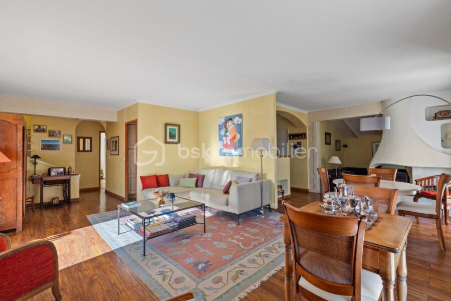 Maison à vendre à Villeneuve loubet