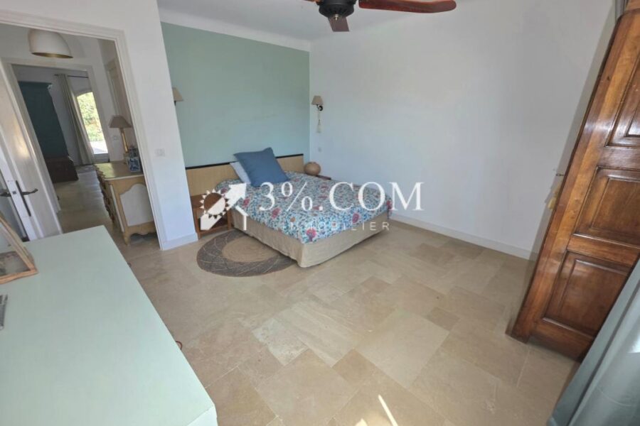 Maison à vendre à Saint raphael — Vue parc & jardin — photo 9