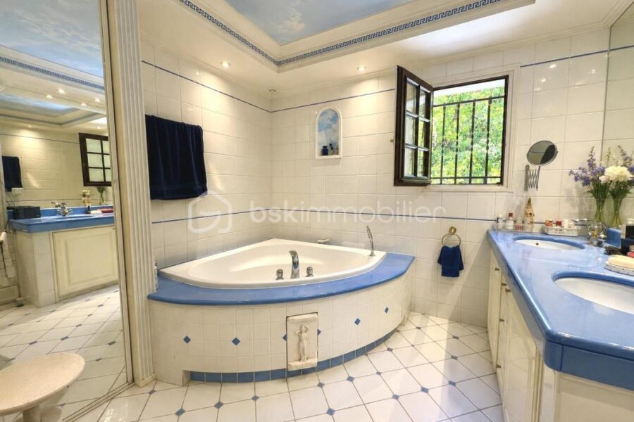 Maison à vendre à Mandelieu-la-Napoule