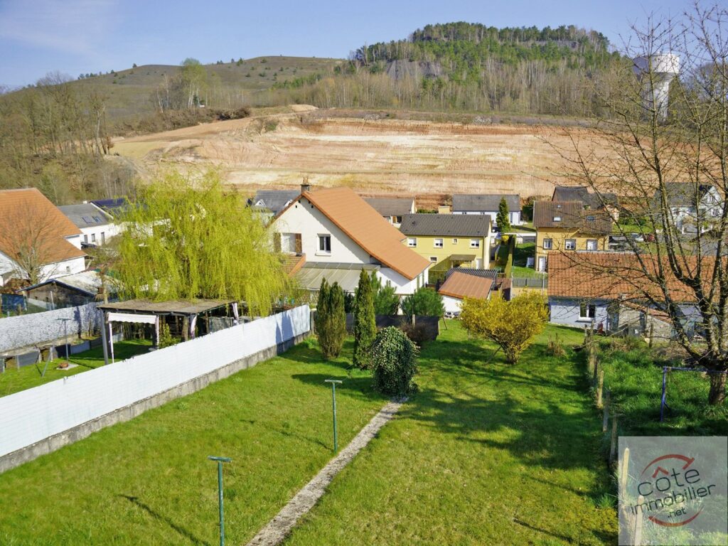 Maison jumelée – 3 pièces – 2 chambres – 89 m²