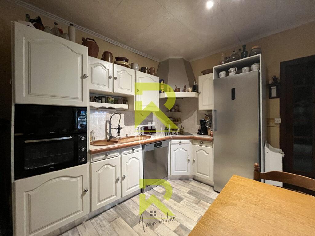 Charmant ensemble immobilier – Pézenas – 11 pièces – NR chambres – 250 m²