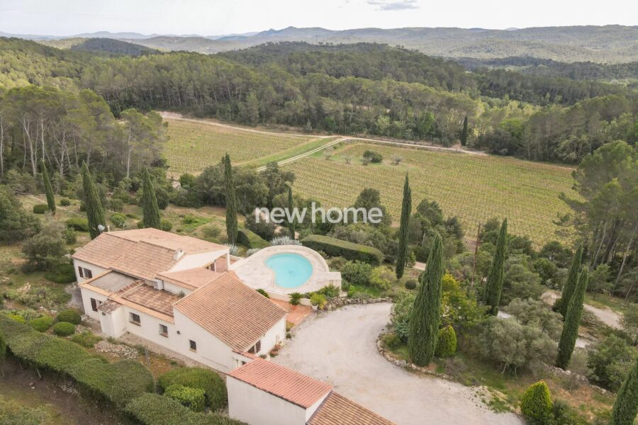 Maison à vendre à Entrecasteaux