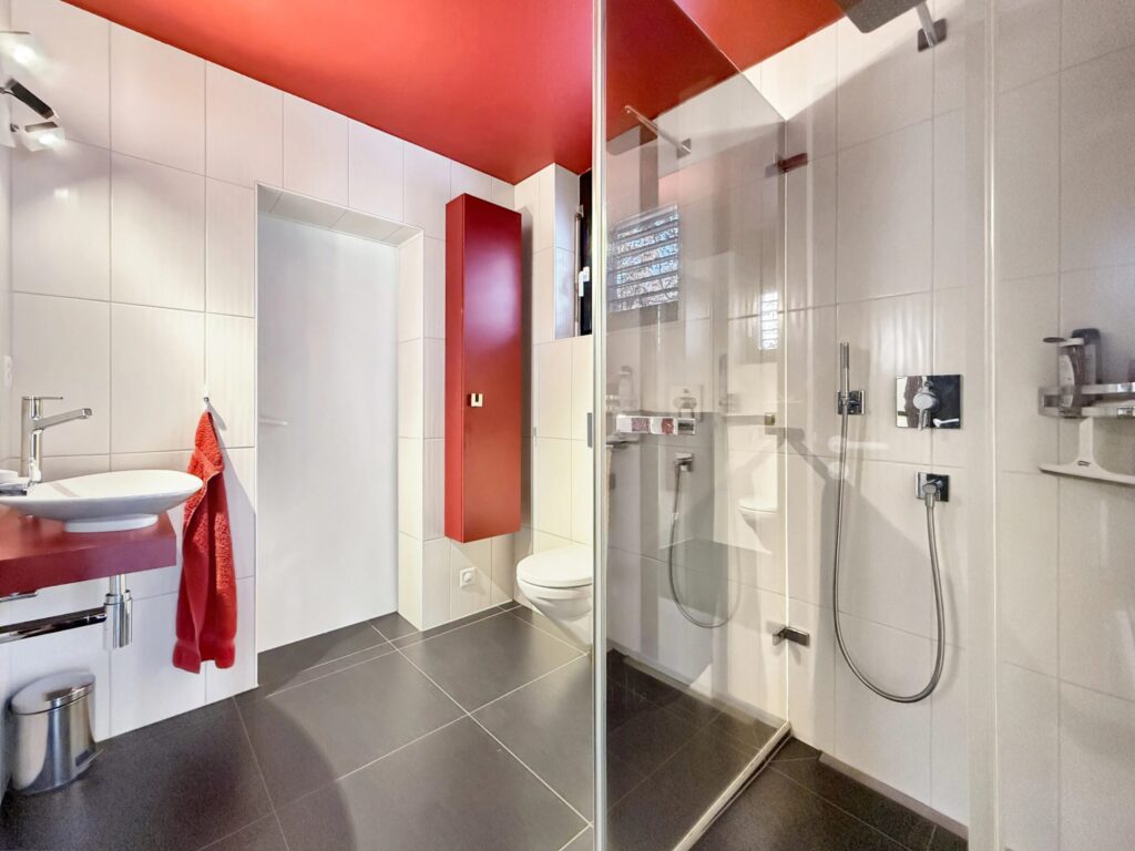 Villa contemporaine à Martigny ! – 6 pièces – 4 chambres – 220 m²