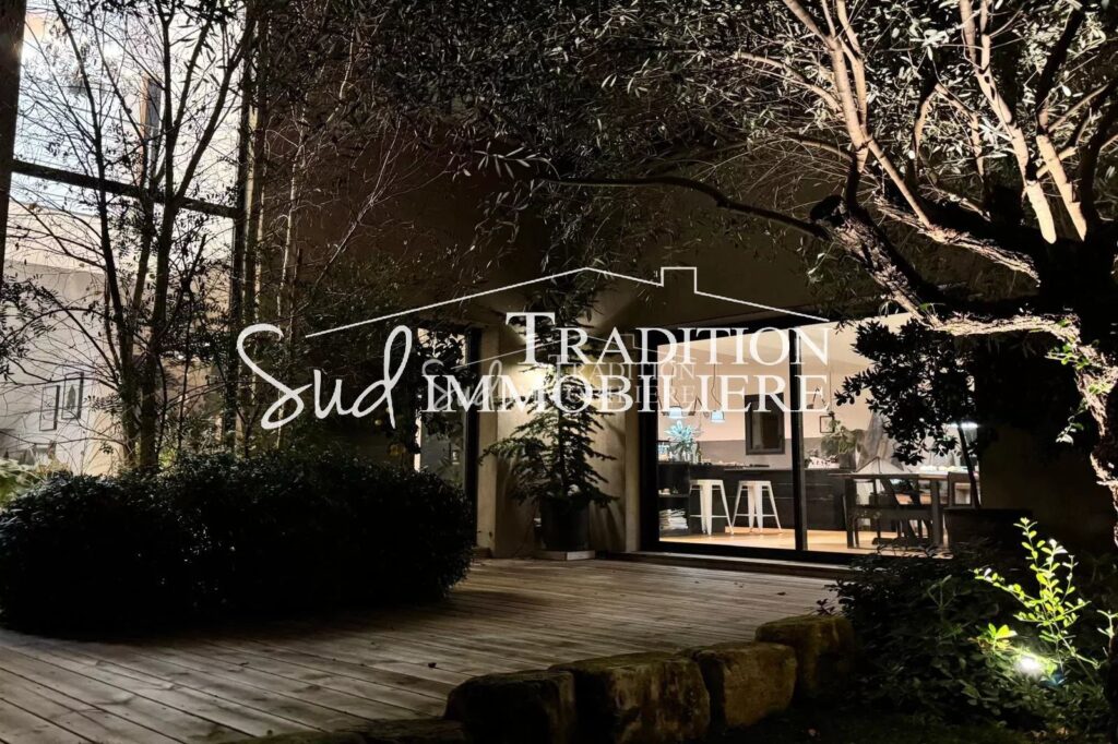 vente maison 10 Pièce(s) – 10 pièces – NR chambres – 240.00 m²