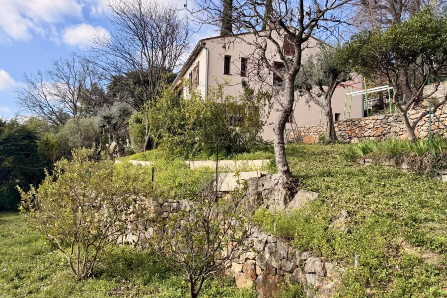 Maison à vendre à Seillans