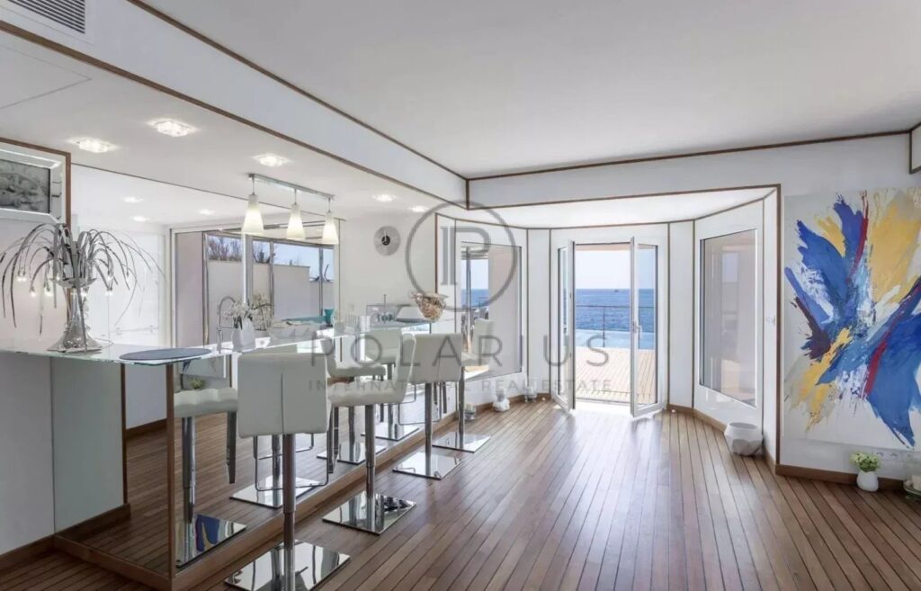 Domaine d’exception à vendre au Cap d’Antibes – Château du Cap – 15 pièces – 11 chambres – 1000 m²