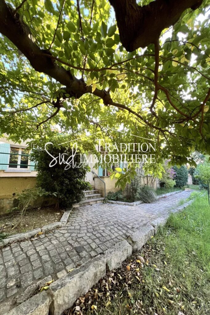 vente maison 7 Pièce(s) – 7 pièces – 4 chambres – 182.00 m²