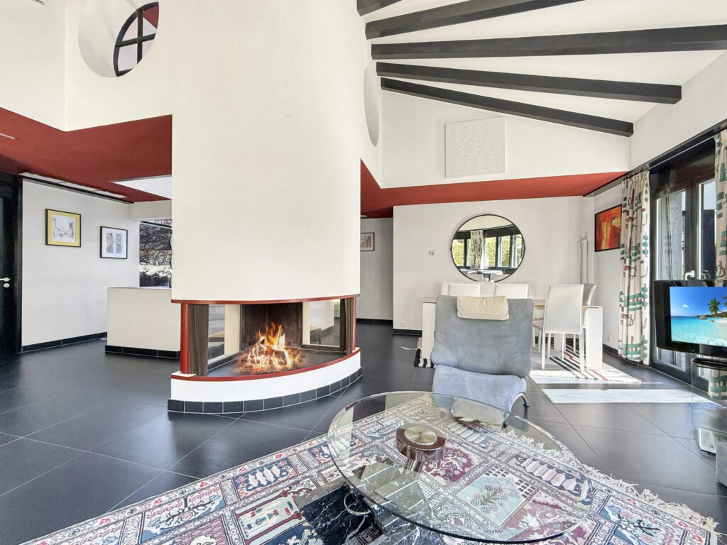 Villa contemporaine à Martigny ! – 6 pièces – 4 chambres – 220 m²