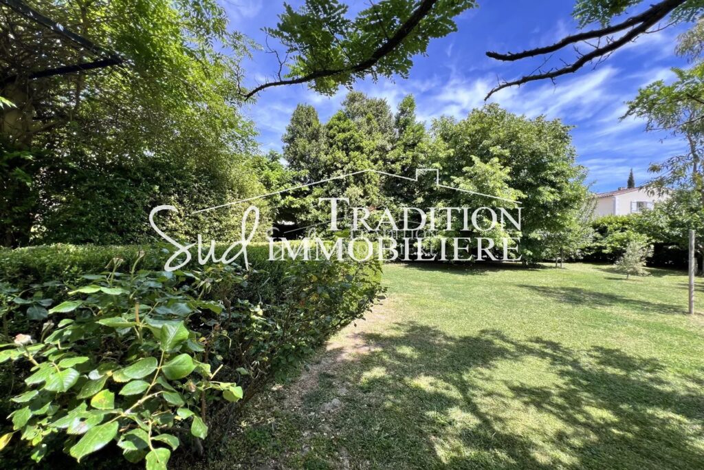 vente maison 8 Pièce(s) – 8 pièces – 6 chambres – 256.00 m²