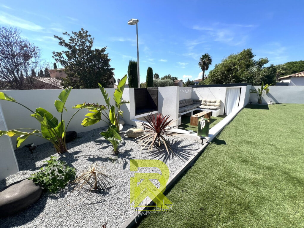 VILLA MODERNE AVEC VUE PANORAMIQUE AGDE – 5 pièces – 4 chambres – 190 m²