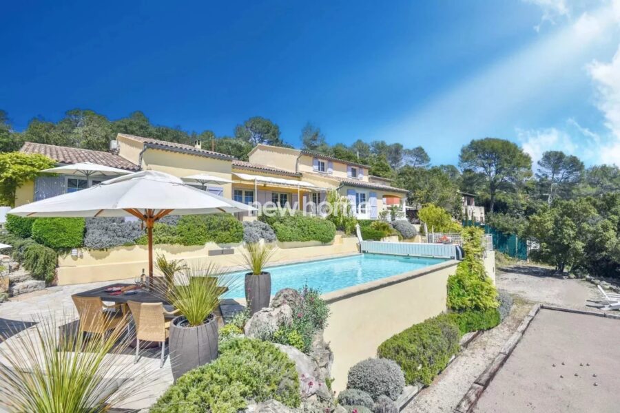 Maison à vendre à Entrecasteaux