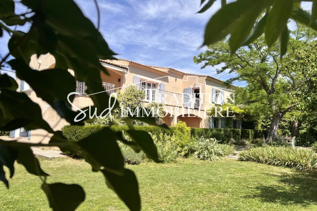 vente maison 8 Pièce(s) – 8 pièces – 6 chambres – 256.00 m²