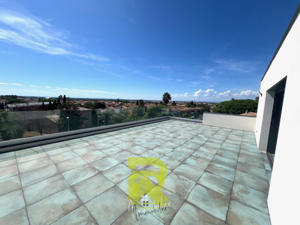 VILLA MODERNE AVEC VUE PANORAMIQUE AGDE – 5 pièces – 4 chambres – 190 m²