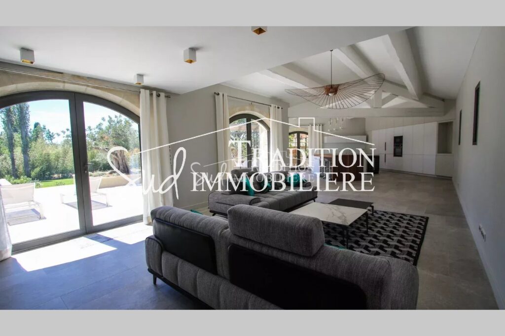 vente maison 7 Pièce(s) – 7 pièces – NR chambres – 222.00 m²