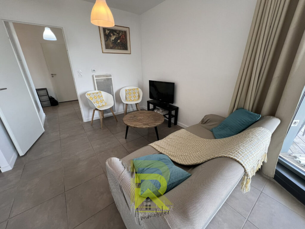 À Montpellier, appartement avec terrasse en vente avec R Imm – 3 pièces – 2 chambres – 64.75 m²
