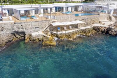 Domaine d’exception à vendre au Cap d’Antibes – Château du Cap – 15 pièces – 11 chambres – 1000 m²