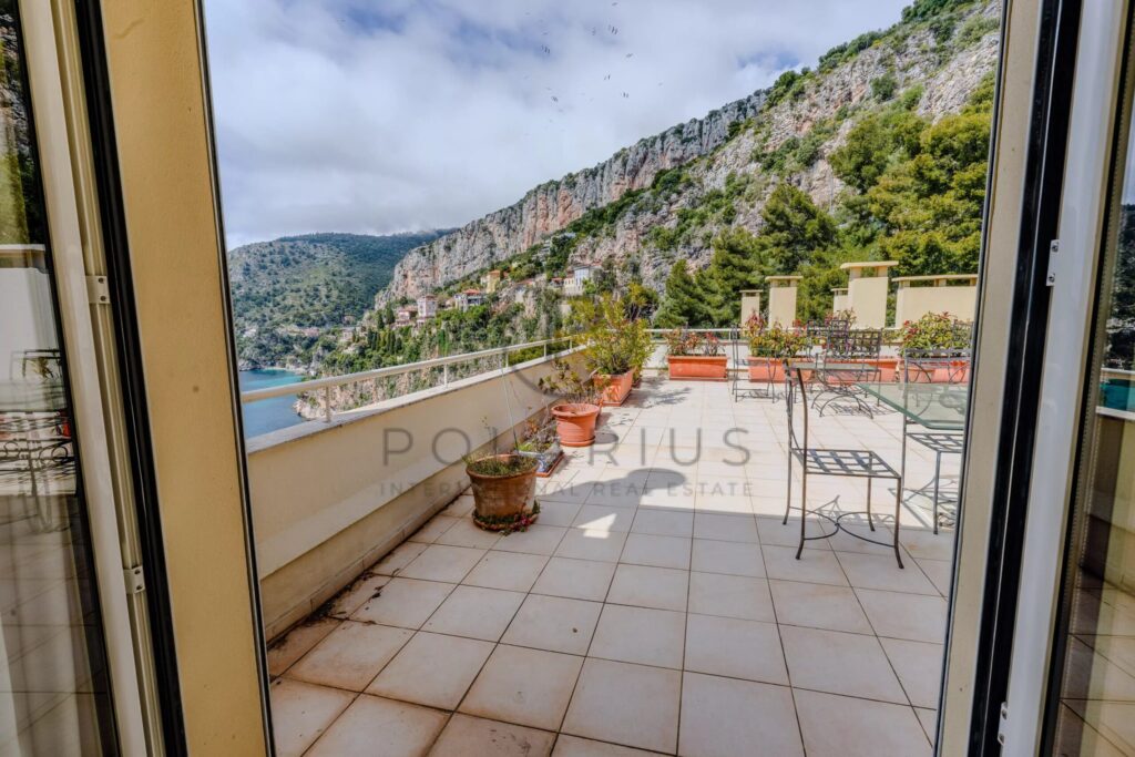 Penthouse hors marché | Cap d’Ail | Vues exceptionnelles sur la mer – 4 pièces – 2 chambres – 95 m²