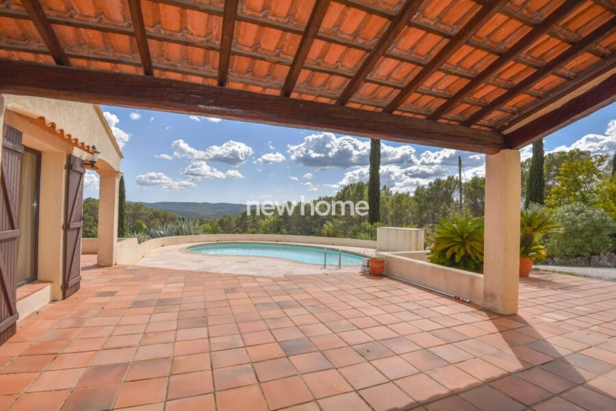 Maison à vendre à Entrecasteaux
