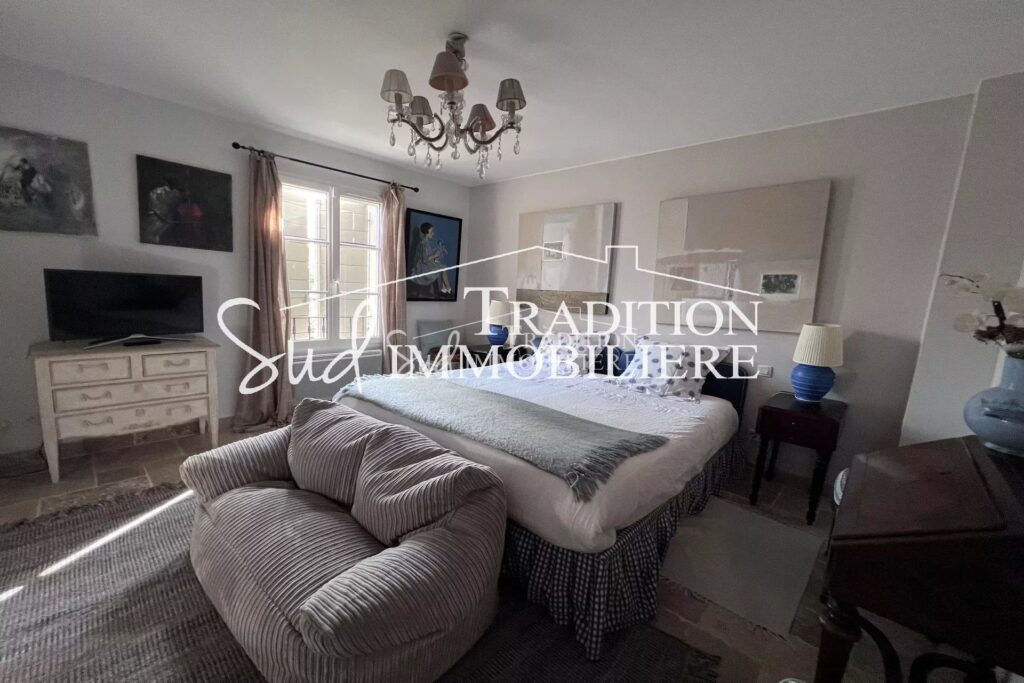vente maison 8 Pièce(s) – 8 pièces – NR chambres – 191.00 m²