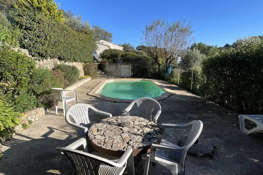Maison à vendre à Seillans — Vue montagne — photo 12