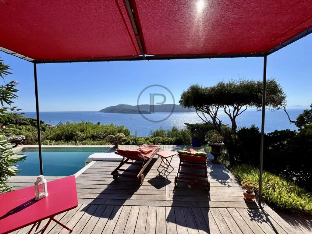 Charmante villa avec vue mer sur l&rsquo;Île du Levant – 4 pièces – 3 chambres – 120.5 m²