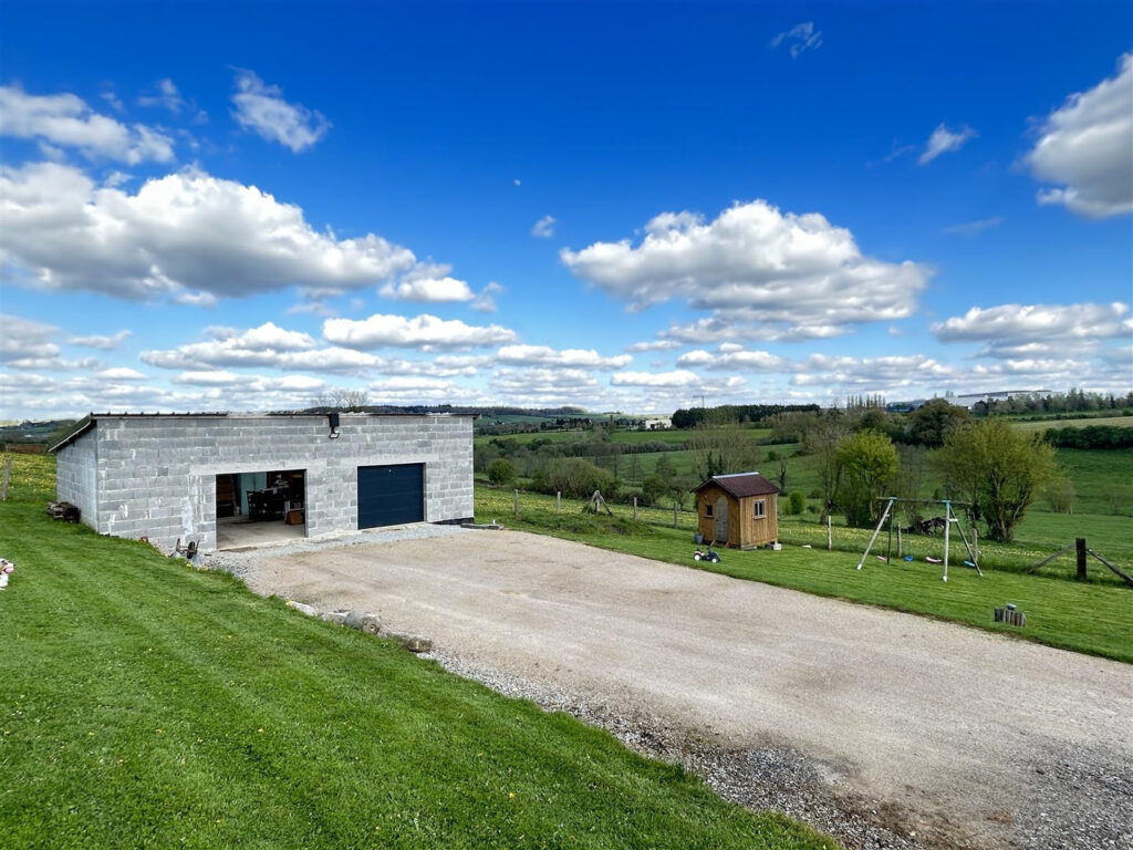 L&rsquo;agence CAZIN IMMOBILIER vous propose cette jolie maison de – 4 pièces – 3 chambres – 98 m²