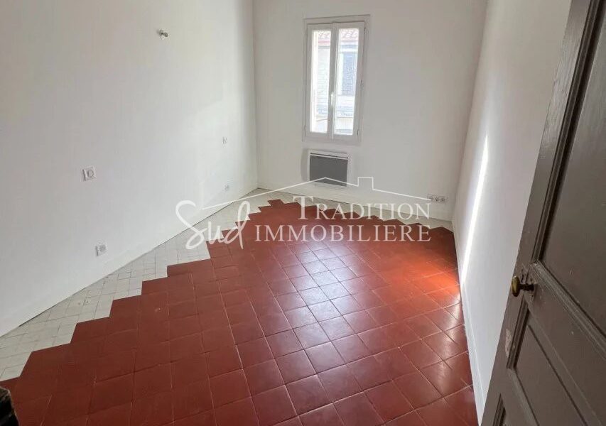 Maison à vendre à Fontvieille — Vue sur la ville — photo 8