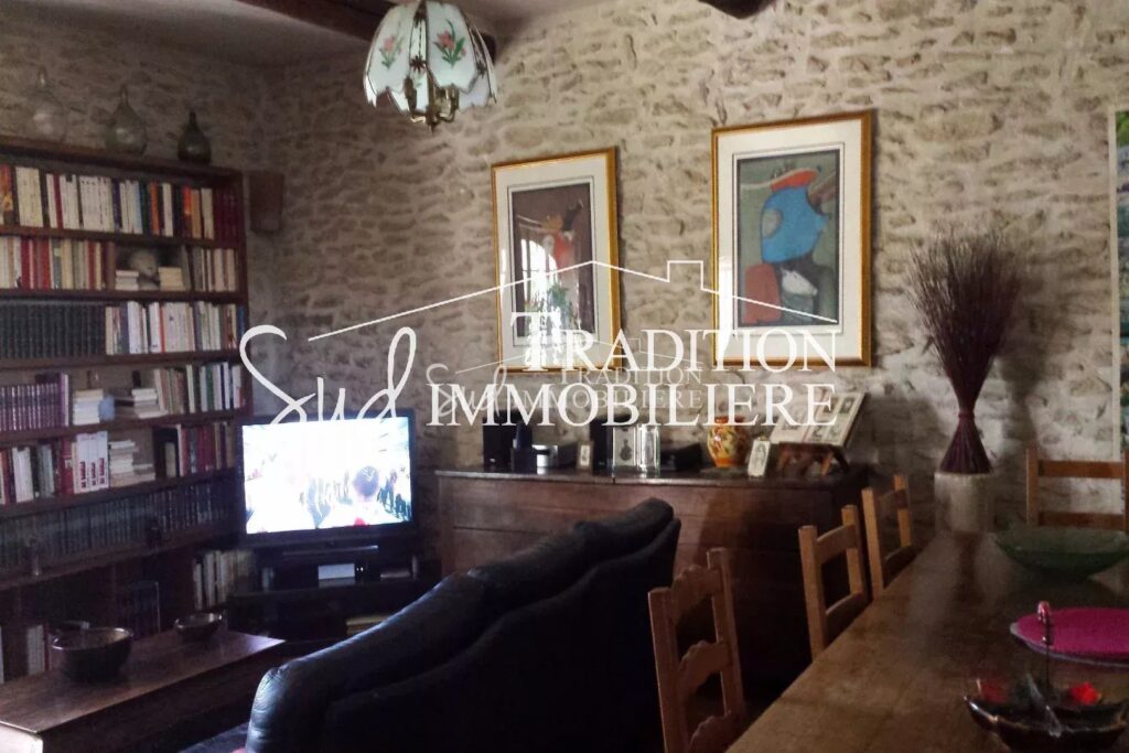 vente mas – NR pièces – 5 chambres – 200.00 m²