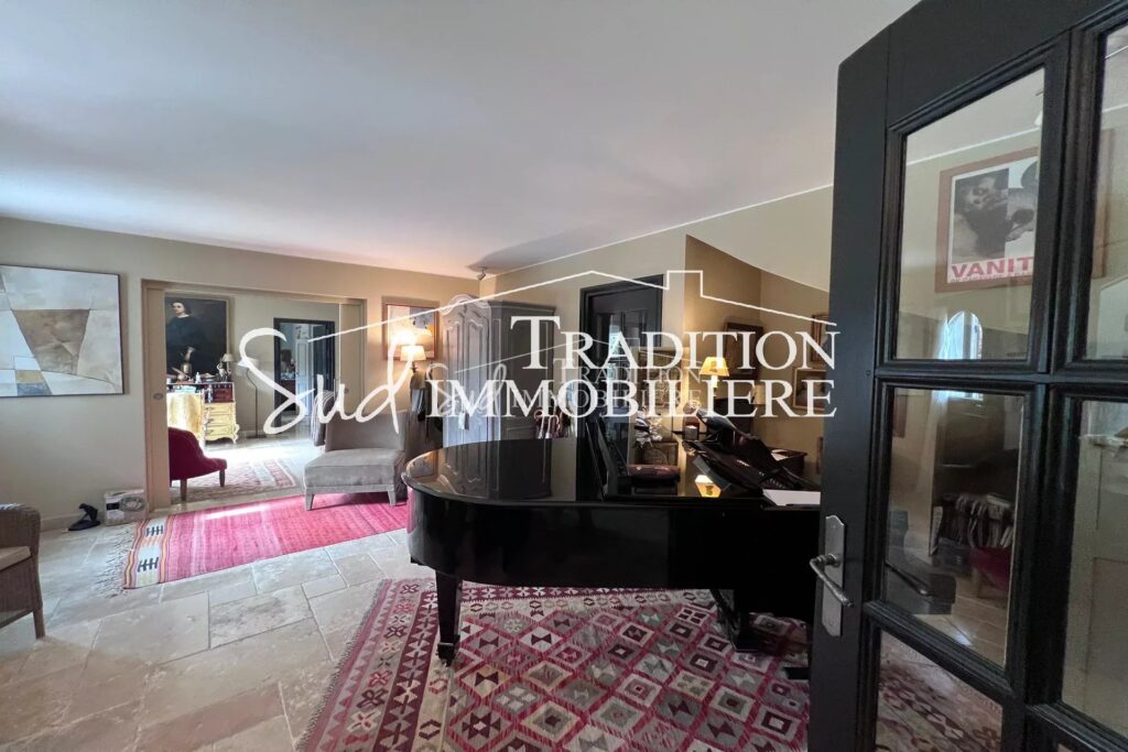 vente maison 8 Pièce(s) – 8 pièces – NR chambres – 191.00 m²