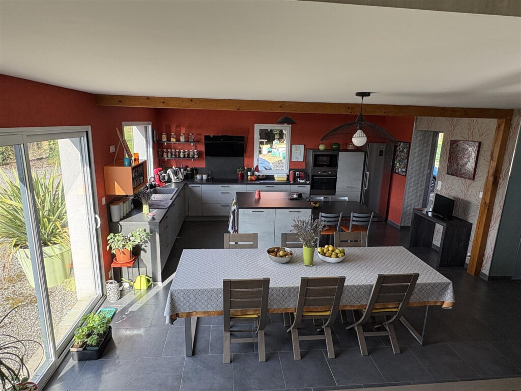 Découvrez cette maison récente à vendre, résultat de la tran – 5 pièces – 3 chambres – 127 m²