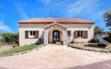 Villa de luxe avec vue sur la mer à vendre à Antibes – 6 chambres, piscine et appartement d&rsquo;invités – 9 pièces – 6 chambres – 350 m²