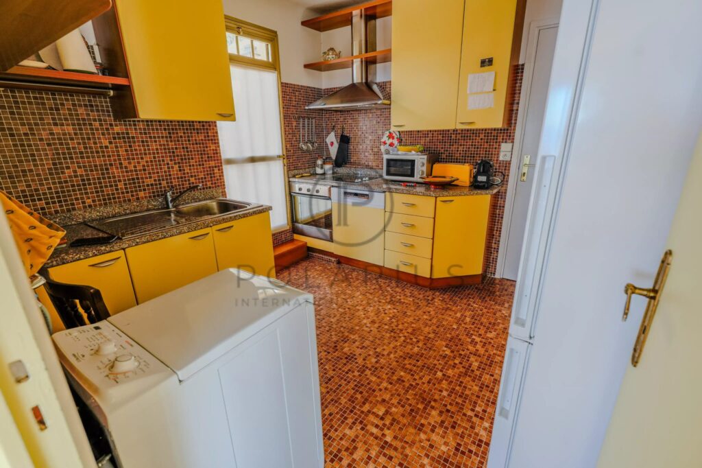 Penthouse hors marché | Cap d’Ail | Vues exceptionnelles sur la mer – 4 pièces – 2 chambres – 95 m²
