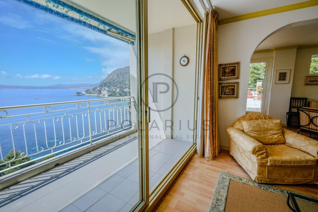 Penthouse hors marché | Cap d’Ail | Vues exceptionnelles sur la mer – 4 pièces – 2 chambres – 95 m²