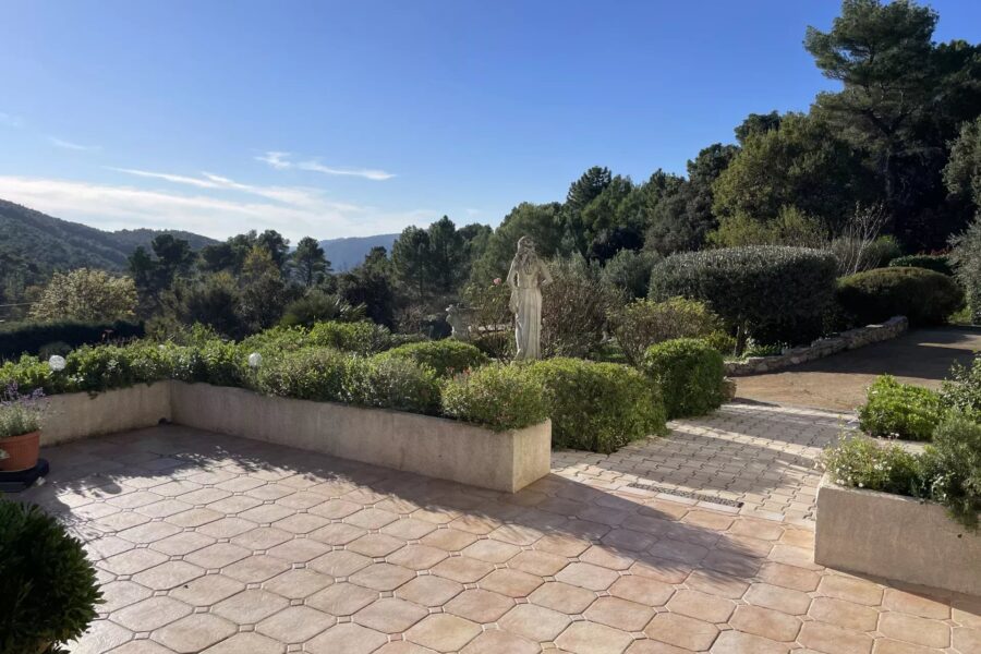 Maison à vendre à Seillans — Vue montagne — photo 40