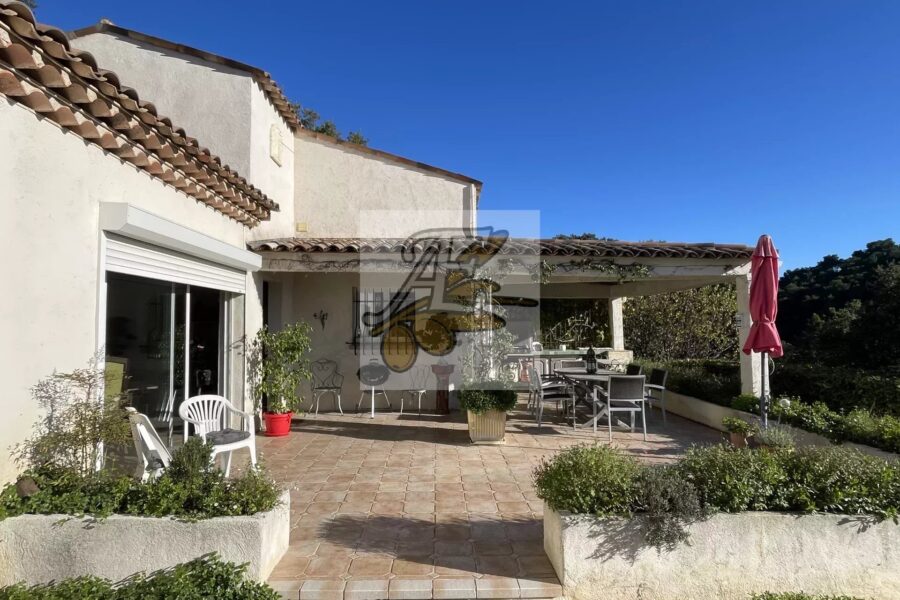 Maison à vendre à Seillans